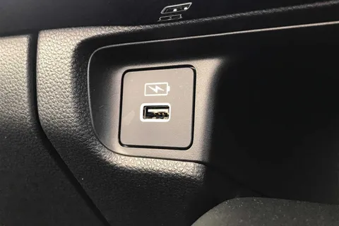 MV73UHM Honda Hr-V 1.5 eHEV Elegance 5dr CVT Thumbnail #28