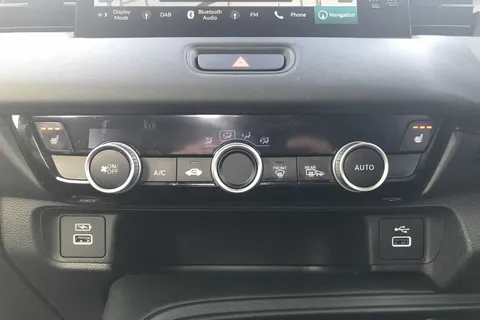 MV73UHM Honda Hr-V 1.5 eHEV Elegance 5dr CVT Thumbnail #32