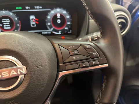 DU25YYD Nissan Juke 1.0 DiG-T N-Connecta 5dr Thumbnail #25