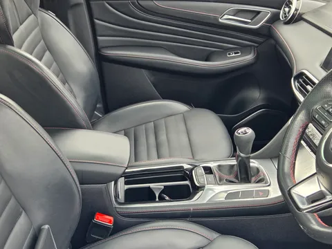 MC22HZZ Mg Motor Uk Hs 1.5 T-GDI Exclusive 5dr Thumbnail #32