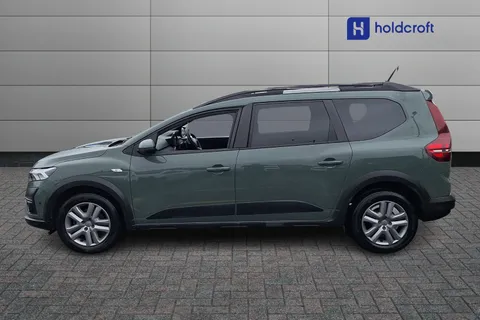 6 of 40 for Dacia Jogger 1.0 TCe Expression 5dr