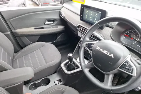 12 of 40 for Dacia Jogger 1.0 TCe Expression 5dr