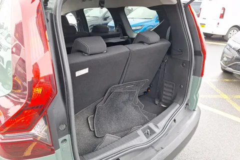 18 of 40 for Dacia Jogger 1.0 TCe Expression 5dr