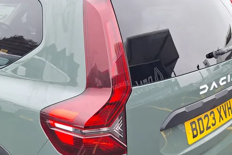 16 of 40 for Dacia Jogger 1.0 TCe Expression 5dr