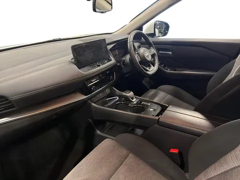 DY25CCX Nissan X-Trail 1.5 MHEV 163 N-Connecta 5dr [7 Seat] Xtronic Thumbnail #11