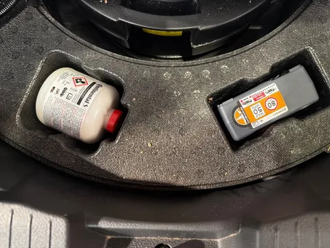 DY25CCX Nissan X-Trail 1.5 MHEV 163 N-Connecta 5dr [7 Seat] Xtronic Thumbnail #20