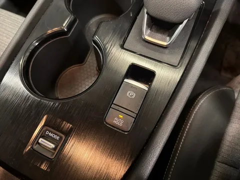 DY25CCX Nissan X-Trail 1.5 MHEV 163 N-Connecta 5dr [7 Seat] Xtronic Thumbnail #23