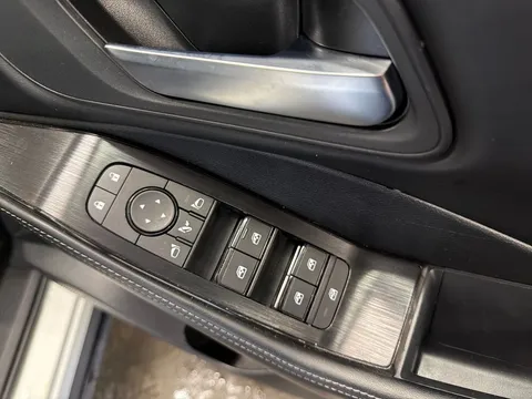 DY25CCX Nissan X-Trail 1.5 MHEV 163 N-Connecta 5dr [7 Seat] Xtronic Thumbnail #26