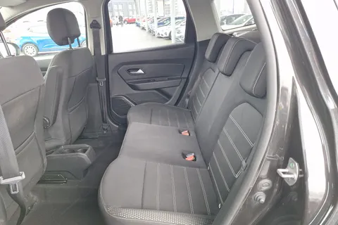 DL21FRO Dacia Duster 1.3 TCe 130 Prestige 5dr Thumbnail #10