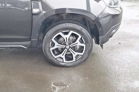 DL21FRO Dacia Duster 1.3 TCe 130 Prestige 5dr Thumbnail #5