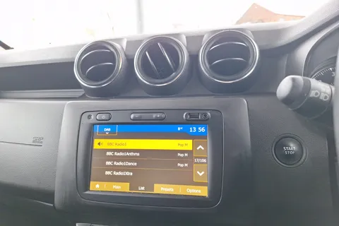 DL21FRO Dacia Duster 1.3 TCe 130 Prestige 5dr Thumbnail #32