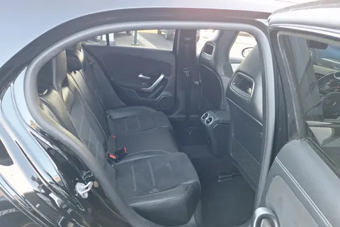 BD21XGM Mercedes-Benz A-Class A200d Exclusive Edition 5dr Auto Thumbnail #31