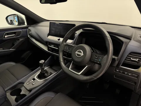 DP24OKK Nissan Qashqai 1.3 DiG-T MH Tekna 5dr Thumbnail #23