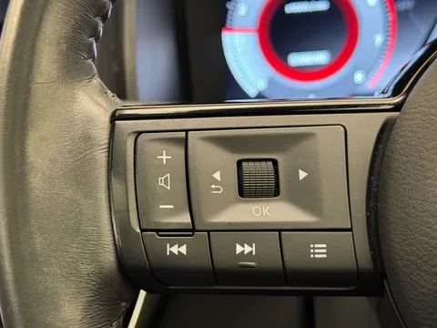 DP24OKK Nissan Qashqai 1.3 DiG-T MH Tekna 5dr Thumbnail #24