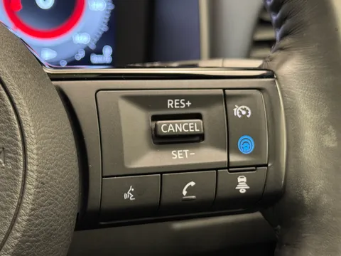 DP24OKK Nissan Qashqai 1.3 DiG-T MH Tekna 5dr Thumbnail #25