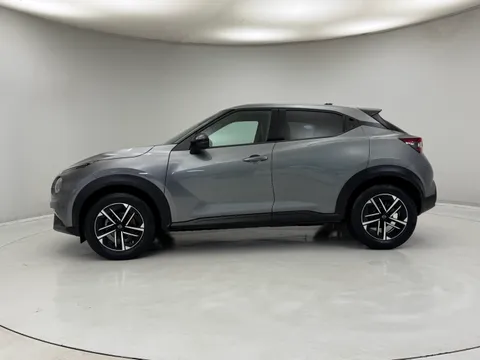 DV25TYK Nissan Juke 1.0 DiG-T N-Connecta 5dr Thumbnail #6