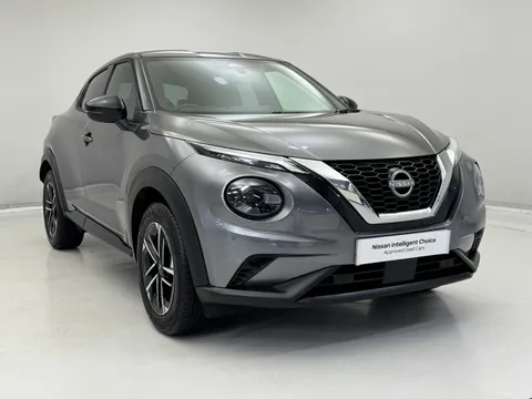 DV25TYK Nissan Juke 1.0 DiG-T N-Connecta 5dr Thumbnail #2