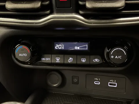 DV25TYK Nissan Juke 1.0 DiG-T N-Connecta 5dr Thumbnail #28