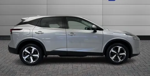 DY71KZZ Nissan Qashqai 1.3 DiG-T MH 158 N-Connecta 5dr Xtronic Thumbnail #8