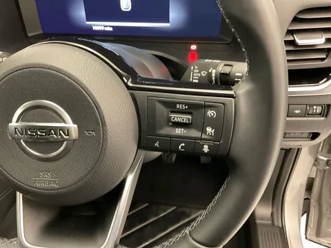 DY71KZZ Nissan Qashqai 1.3 DiG-T MH 158 N-Connecta 5dr Xtronic Thumbnail #14