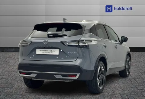 OY74ZGE Nissan Qashqai 1.3 DiG-T MH N-Connecta [Glass Roof] 5dr Thumbnail #5