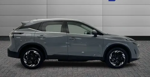 OY74ZGE Nissan Qashqai 1.3 DiG-T MH N-Connecta [Glass Roof] 5dr Thumbnail #8