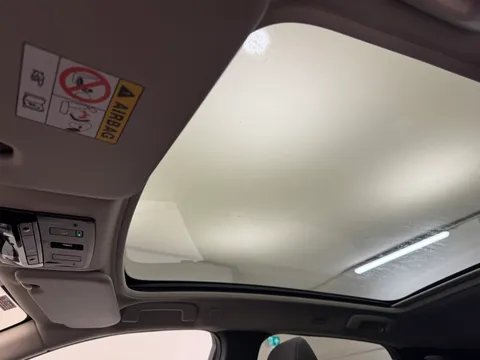 OY74ZGE Nissan Qashqai 1.3 DiG-T MH N-Connecta [Glass Roof] 5dr Thumbnail #11