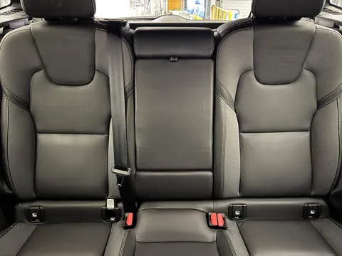 CV71VDX Volvo XC60 2.0 B4D R DESIGN 5dr AWD Geartronic Thumbnail #17