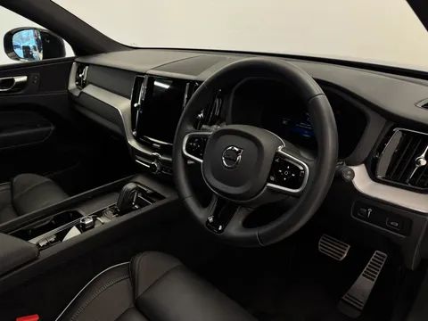 CV71VDX Volvo XC60 2.0 B4D R DESIGN 5dr AWD Geartronic Thumbnail #24