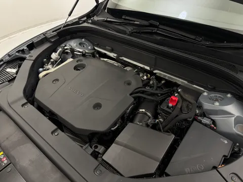 CV71VDX Volvo XC60 2.0 B4D R DESIGN 5dr AWD Geartronic Thumbnail #32