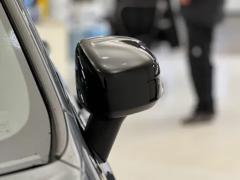 CV71VDX Volvo XC60 2.0 B4D R DESIGN 5dr AWD Geartronic Thumbnail #36