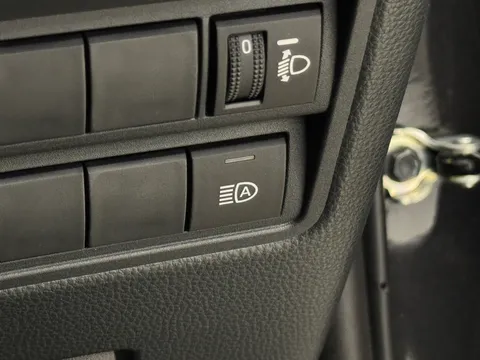 DV75OLX Mazda 2 Hybrid 1.5i Hybrid Homura Plus 5dr CVT Thumbnail #32