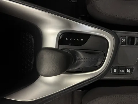 DW24HEV Mazda 2 Hybrid 1.5i Hybrid Exclusive Line 5dr CVT Thumbnail #33