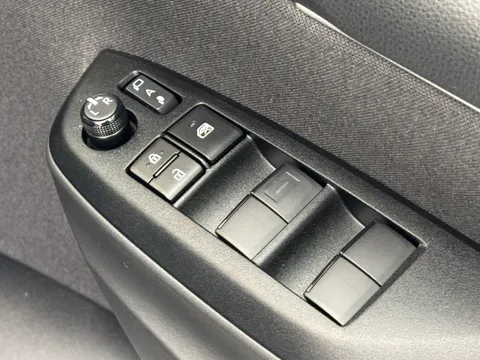 DW24HEV Mazda 2 Hybrid 1.5i Hybrid Exclusive Line 5dr CVT Thumbnail #21