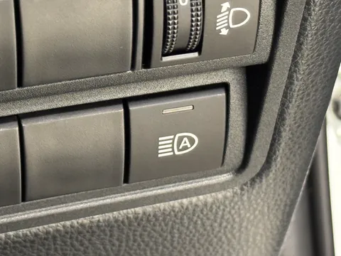 DW24HEV Mazda 2 Hybrid 1.5i Hybrid Exclusive Line 5dr CVT Thumbnail #32