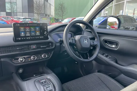 MX75ZPG Honda Zr-V 2.0 eHEV Elegance 5dr CVT Thumbnail #3