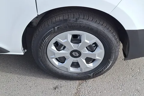 DL75WKM Renault Trafic SL30 Blue dCi 150 Advance [Safety] Van EAG9 Thumbnail #35