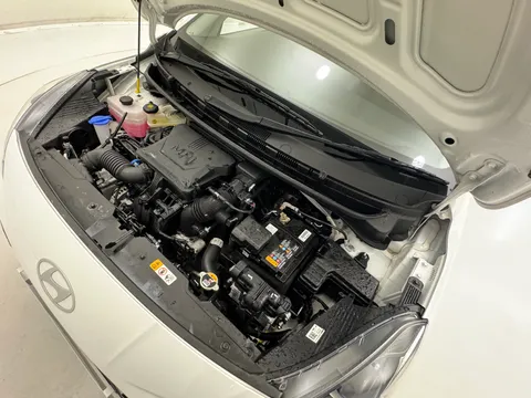 EY24WNG Hyundai i10 1.0 MPi Premium 5dr Auto Thumbnail #28