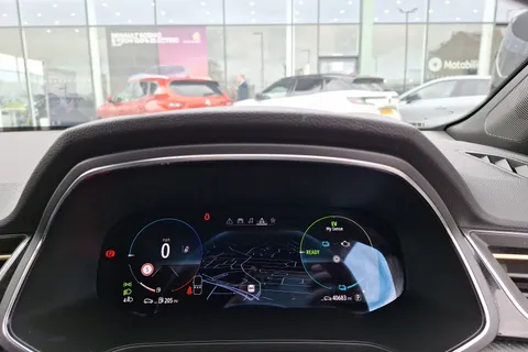 BV24SVN Renault Captur 1.6 E-Tech full hybrid 145 Engineered 5dr Auto Thumbnail #12