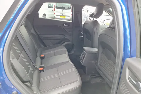 BV24SVN Renault Captur 1.6 E-Tech full hybrid 145 Engineered 5dr Auto Thumbnail #33