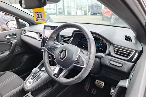 BV24SVN Renault Captur 1.6 E-Tech full hybrid 145 Engineered 5dr Auto Thumbnail #34