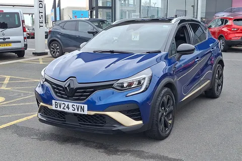 BV24SVN Renault Captur 1.6 E-Tech full hybrid 145 Engineered 5dr Auto Thumbnail #16