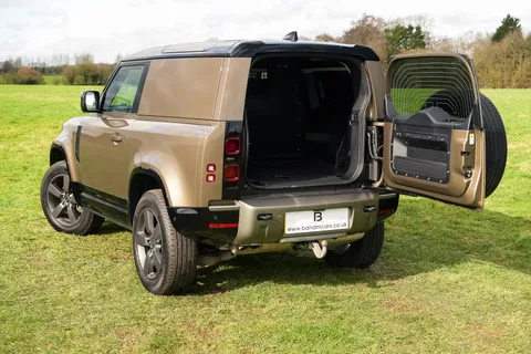 VX25TWE Land Rover Defender 3.0 D250 Hard Top X-Dynamic HSE Auto [3 Seat] Thumbnail #15