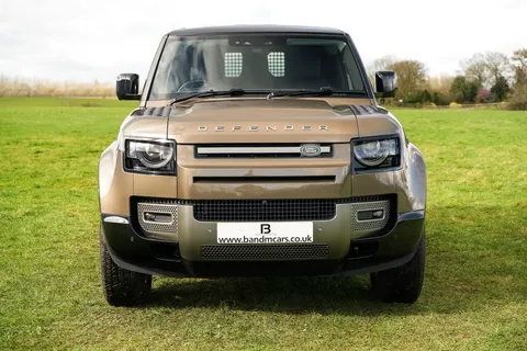 VX25TWE Land Rover Defender 3.0 D250 Hard Top X-Dynamic HSE Auto [3 Seat] Thumbnail #2