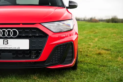 DX23XKL Audi A1 30 TFSI 110 Black Edition 5dr Thumbnail #5