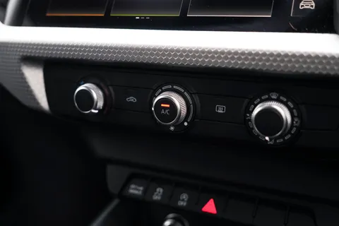 DX23XKL Audi A1 30 TFSI 110 Black Edition 5dr Thumbnail #43