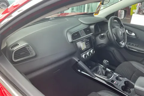 BH19BUE Renault Kadjar 1.3 TCE Iconic 5dr Thumbnail #30