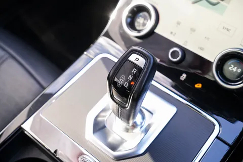 KP71FHG Land Rover Range Rover Evoque 2.0 D200 R-Dynamic HSE 5dr Auto Thumbnail #47