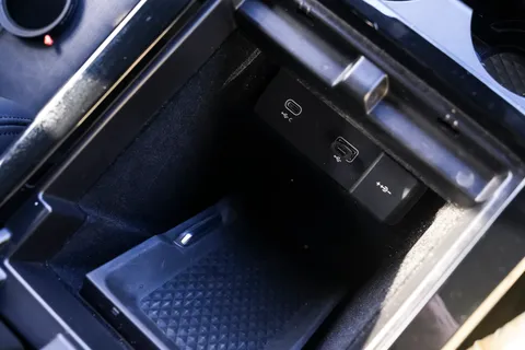 KP71FHG Land Rover Range Rover Evoque 2.0 D200 R-Dynamic HSE 5dr Auto Thumbnail #48