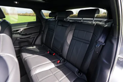 KP71FHG Land Rover Range Rover Evoque 2.0 D200 R-Dynamic HSE 5dr Auto Thumbnail #33